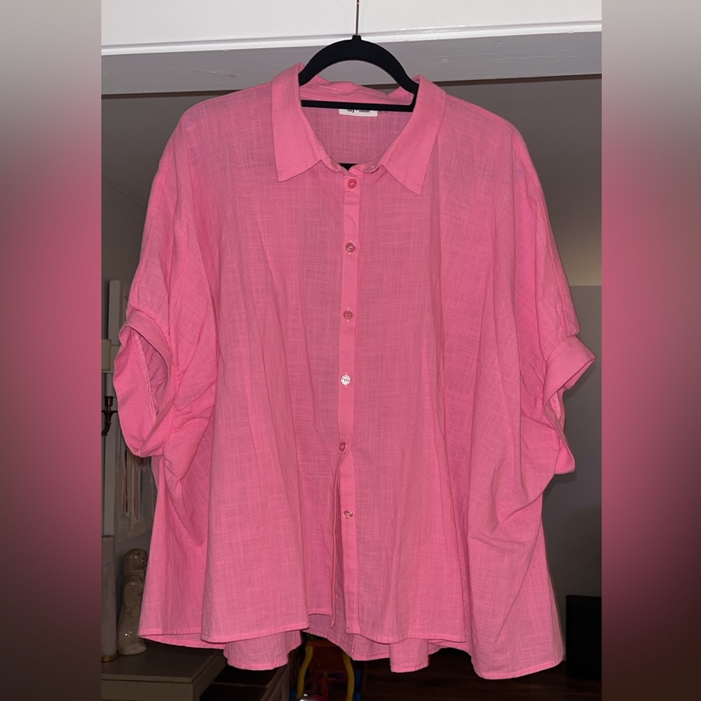 Women's Pink Linen Button-Up Blouse
